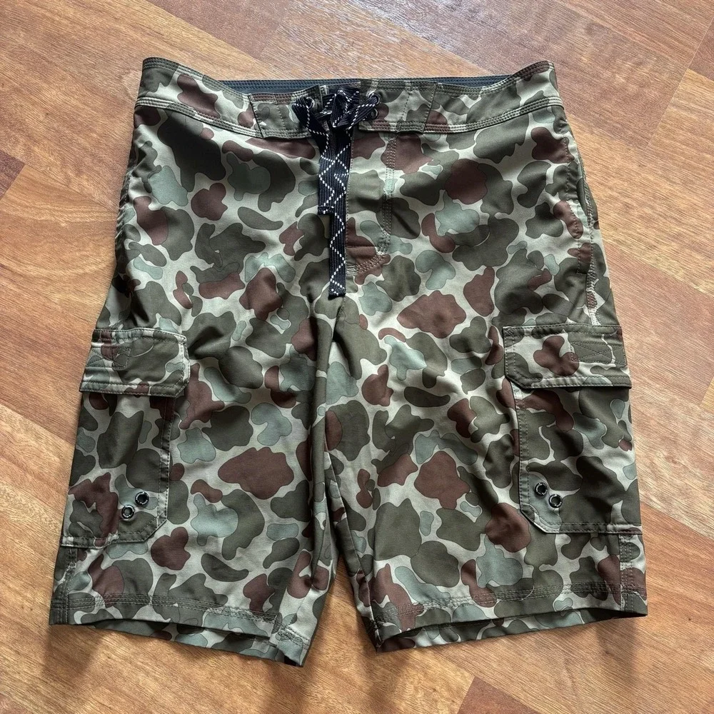 American Eagle Mens Small Green Camo Board Shorts Swim Trunks Lined Cargo Pocket